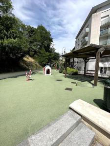 Aed väljaspool majutusasutust Appartement Paris La Défense Puteaux