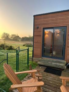 Foto dalla galleria di Joy Tiny House a Saint-Germain-le-Vieux