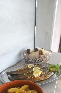 the country house内部或周边提供的食物