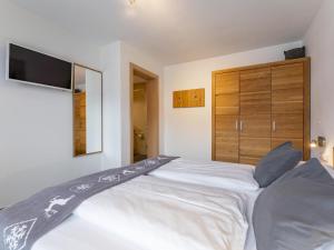 Posteľ alebo postele v izbe v ubytovaní Luxury Tauern Suite Walchen Kaprun 1