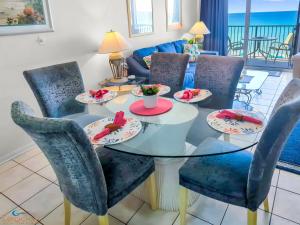 Istumisnurk majutusasutuses Budget Friendly 2 Bd Condo With $1,000,000 View