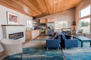 Dapur atau dapur kecil di Shorepine - Tiny Tranquility on the Oregon Coast!