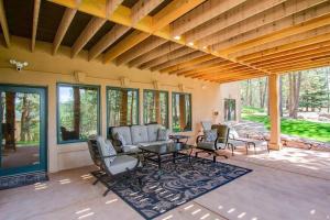 Fox Run Lux Private Suite Nature Views Aplus Spot的休息区