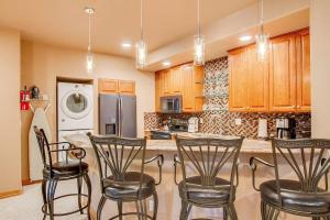 Fox Run Lux Private Suite Nature Views Aplus Spot的厨房或小厨房