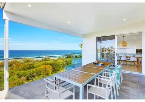 Fotografie z fotogalerie ubytování Luxury Ocean View Property v destinaci Sunrise Beach