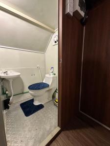 Koupelna v ubytování VIP Caravan
