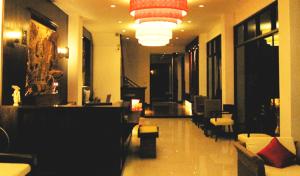 Posezení v ubytování Nicha Suite Hua Hin Hotel