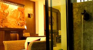 Posezení v ubytování Nicha Suite Hua Hin Hotel
