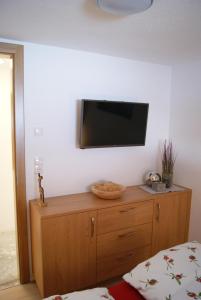 Μια τηλεόραση ή/και κέντρο ψυχαγωγίας στο Haus Elena