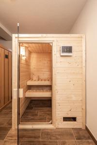 Koupelna v ubytování Mentenwirt Pension&Appartements