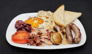 Galeriebild der Unterkunft Хотел Таганрог in Cherven Bryag + 13 Fotos