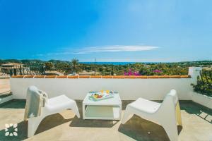 Balkón nebo terasa v ubytování Villa Vista Mar by Abahana Villas