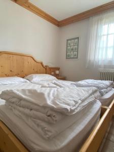 Letto o letti in una camera di Hotel Aplis