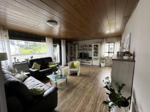 Photo de la galerie de l'établissement Ferienwohnung Traumpfadblick, à Rhens
