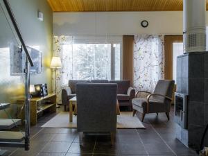 Posezení v ubytování Holiday Home Vuokatinranta suite 2 d by Interhome + 15 fotografií