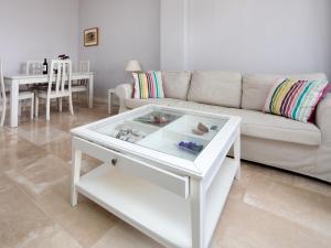 Χώρος καθιστικού στο Apartment El Vergel-2 by Interhome +18 φωτογραφίες