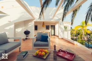 Posezení v ubytování Villa Thalassa by Abahana Villas