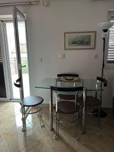 Fotografie z fotogalerie ubytování Apartments Lilly v destinaci Đenovići