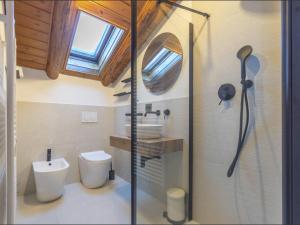Et badeværelse på Apartment Appartamento Annovi by Interhome