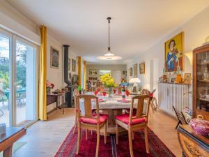 Χώρος καθιστικού στο Holiday Home L'Ecrin by Interhome