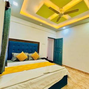 Фотография из галереи The Grey Villa - Private Pool - 100 Mtr Beach Walking в Калангуте