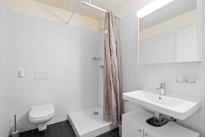 Kúpeľňa v ubytovaní Boissonnet 96 Residence by Homenhancement