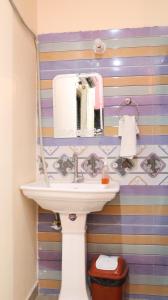 Ванна кімната в Hotel Chandra Dreams