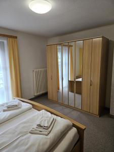 Cama o camas de una habitación en Ferienhaus Sinning