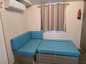 Ein Sitzbereich in der Unterkunft Mobil-home70 Torreilles _ La palmeraie