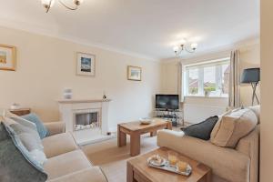 A seating area at Avocet Cottage - Norfolk Cottage Agency