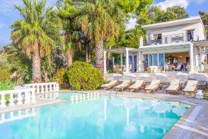 Bazén v ubytování Villa Stella nebo v jeho okolí