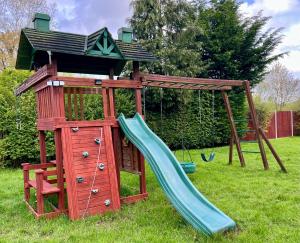 Gallery image of Stratford-upon-Avon 4BR Family Mansion on 1 acre with Pool, Gym & BBQ! in Henley in Arden