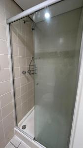 Salle de bains dans l'établissement Studio Living Staybridge Itaim Bibi