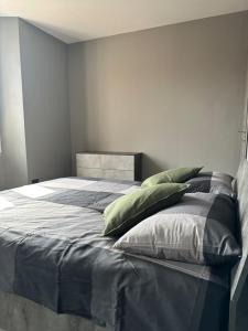 Postel nebo postele na pokoji v ubytování Corte Grande Apartment