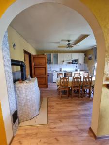 Kuchyňa alebo kuchynka v ubytovaní Holiday Home