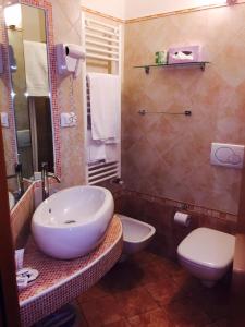 Koupelna v ubytování Il Timone Lerta