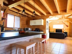 Η κουζίνα ή μικρή κουζίνα στο Maison Espech, piscine privée chauffée, Dordogne