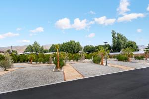 Ảnh trong thư viện ảnh của RV71-Lot- Paradise RV Park ở Desert Hot Springs