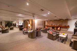 Ruang duduk di Hotel Jose Antonio Cusco