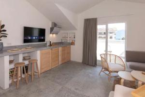 Kuchyň nebo kuchyňský kout v ubytování Luxurious and modern apartment in Marmaris Turkey