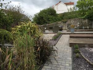 Zahrada ubytování Guild Hall, sleeps 8 with parking in New Quay