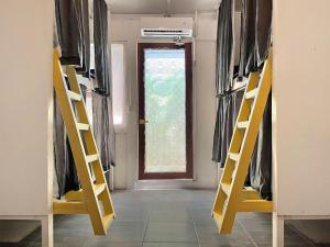Фотография из галереи La Tribu Boutique Hostel for women в Пуэрто-Вьехо