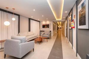 Χώρος καθιστικού στο Loft Alto Padrão ThePark706 Vista Redenção