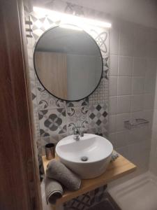 Ένα μπάνιο στο Marinos Central Suite