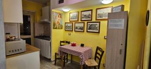 A kitchen or kitchenette at Le terrazze di Alberto