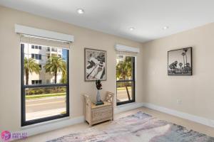 西耶斯塔岛Luxury, Exclusive Building, Ocean Views, and Private Rooftop Sundeck的相册照片