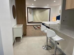 Een badkamer bij Premium&Cozy Studio DHA Lahore