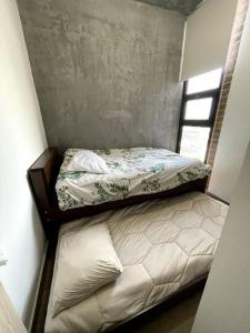 Krevet ili kreveti u jedinici u objektu Entire apartment with unique view at the best location