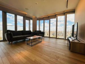 O zonă de relaxare la NEW Manhattan Loft Gardens Stratford