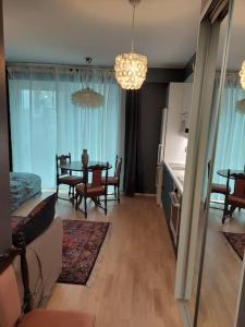 Χώρος καθιστικού στο Helsinki-Pasilan Helmi